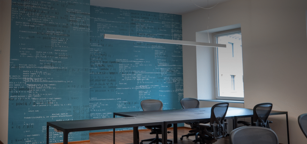 Discover PoW.space’s Dedicated Desk Plus+: Experience the Next Level of Work-Life Balance in a Premier Coworking Space