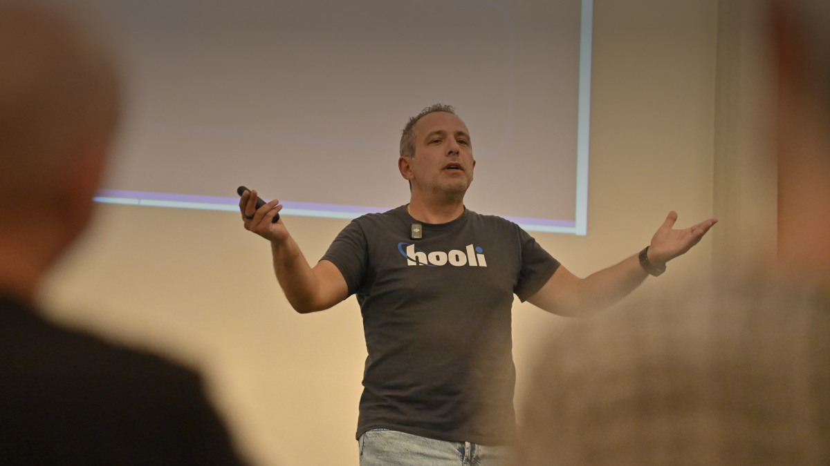 Speaker presenting at PoW.space Lugano during Accademia S₿AM event on privacy, highlighting the importance of privacy in Bitcoin and digital asset discussions.